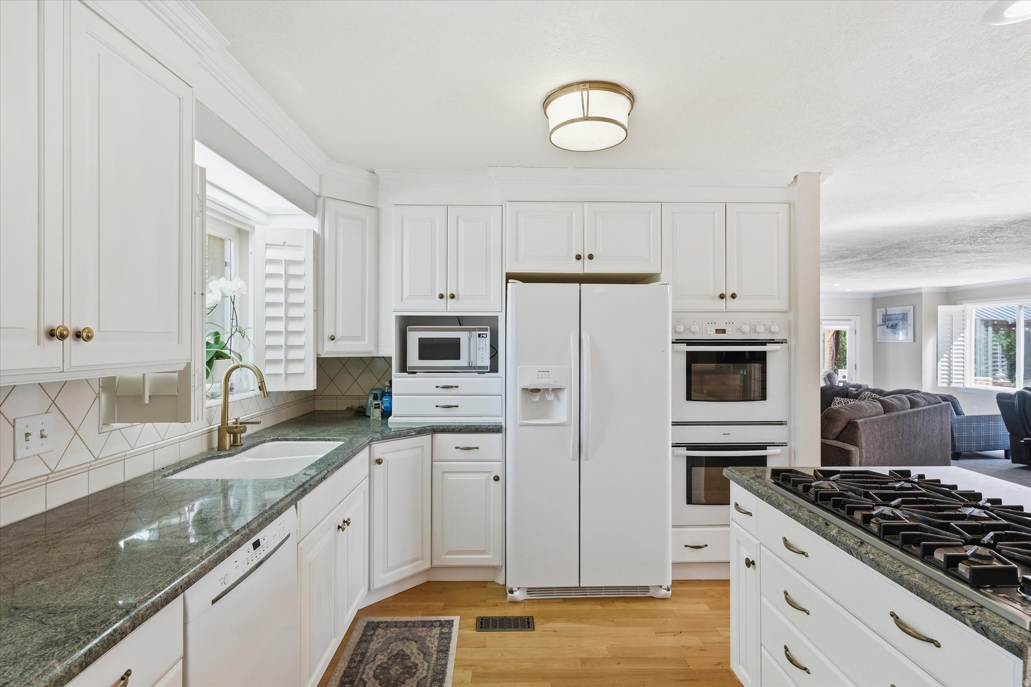 SUNSET VISTA PARK - Residential