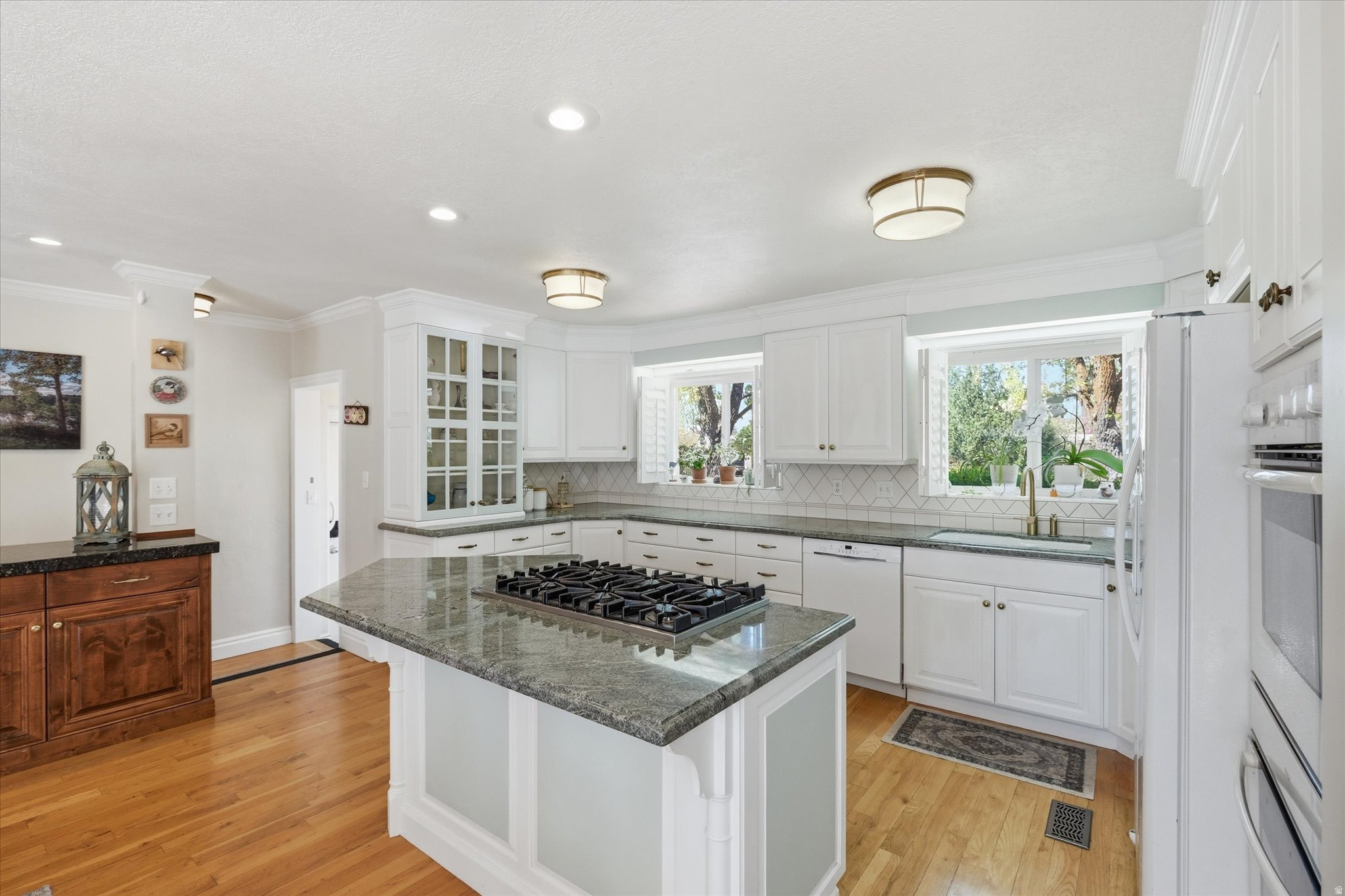 SUNSET VISTA PARK - Residential