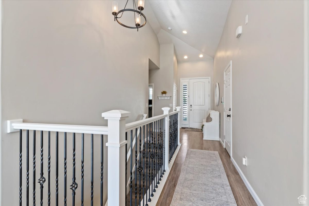 ANTHEM ARCHES - Residential