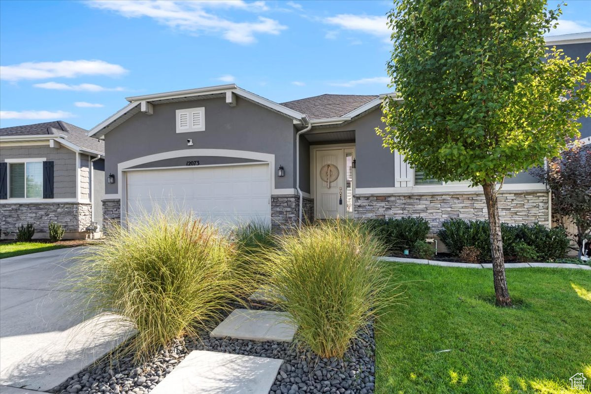 ANTHEM ARCHES - Residential