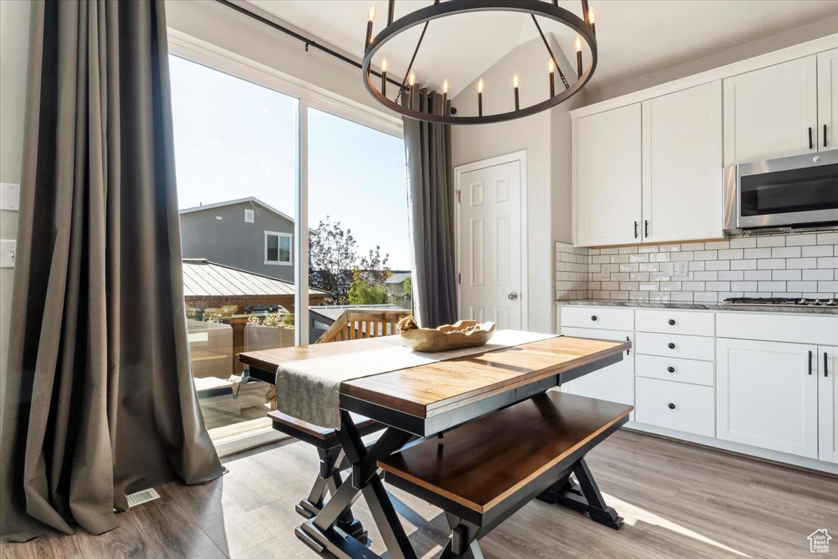 ANTHEM ARCHES - Residential