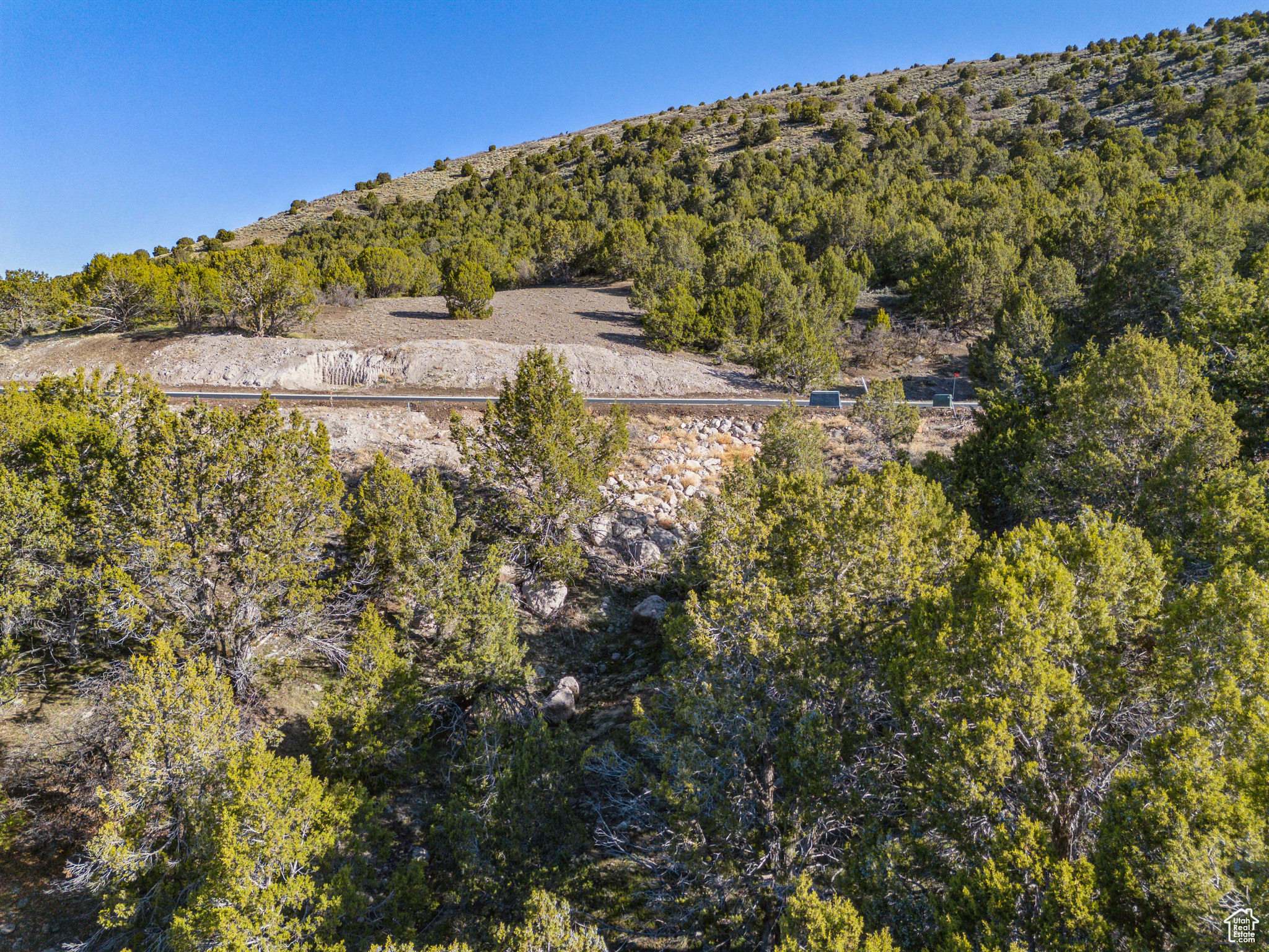 RED LEDGES - Land