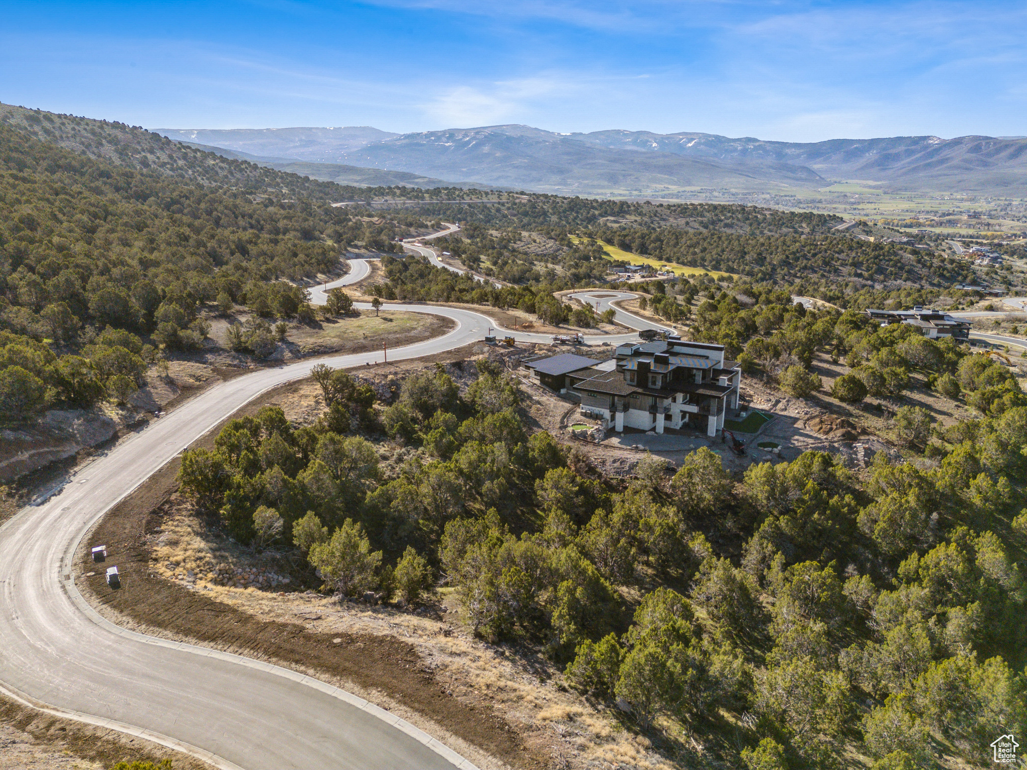RED LEDGES - Land