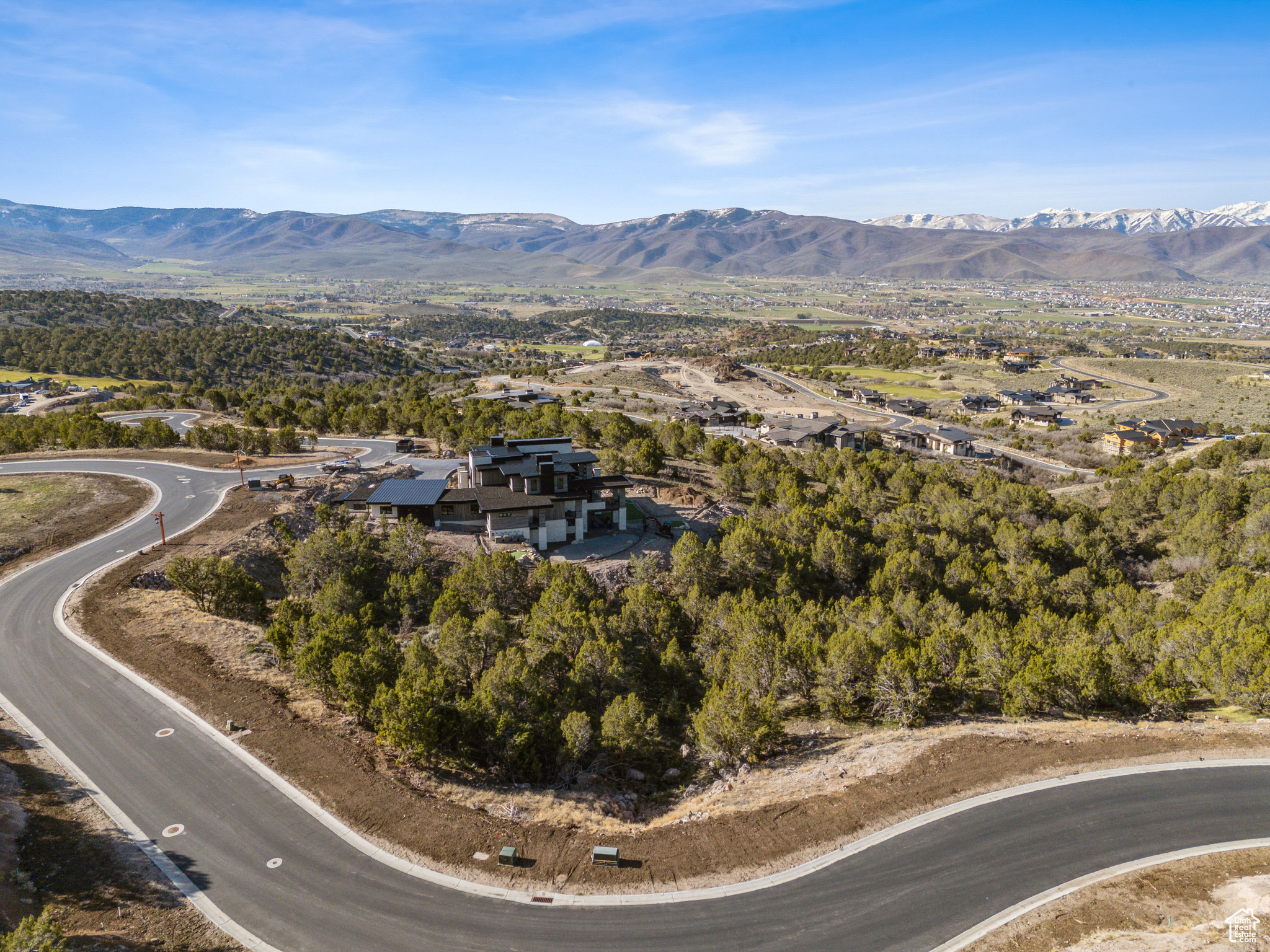 RED LEDGES - Land