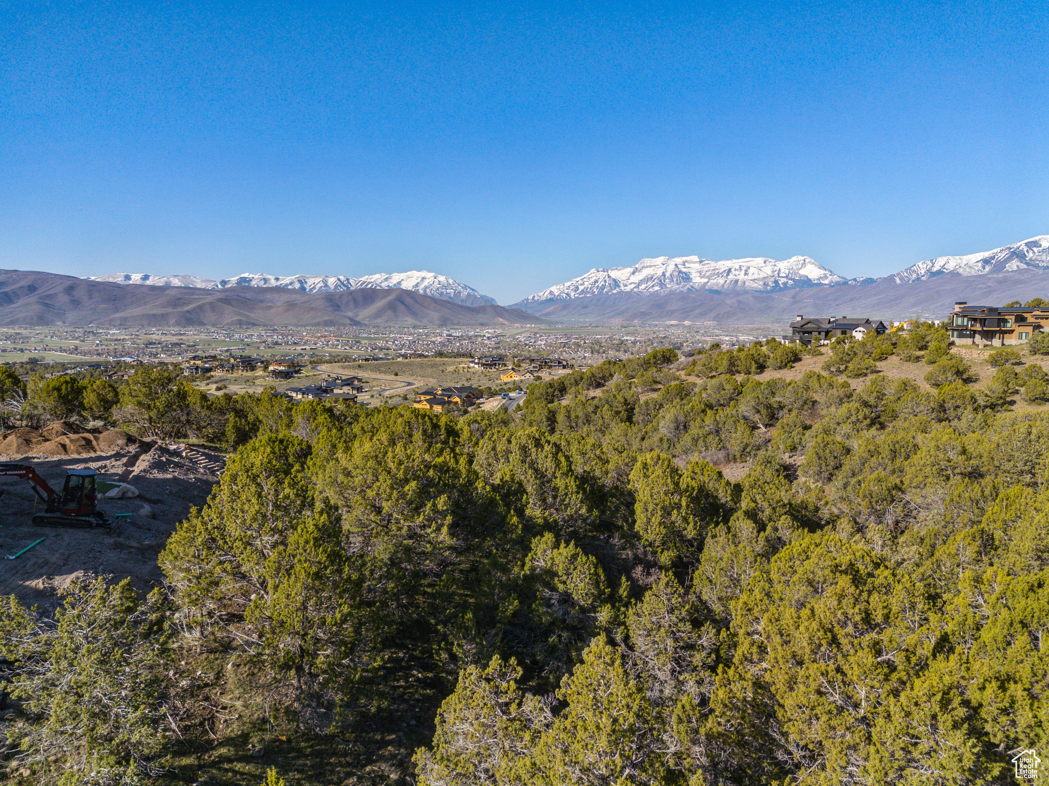 RED LEDGES - Land