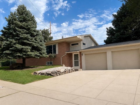 Photo of 1477 HARROP ST, Ogden, UT 84404 (MLS # 2171431)