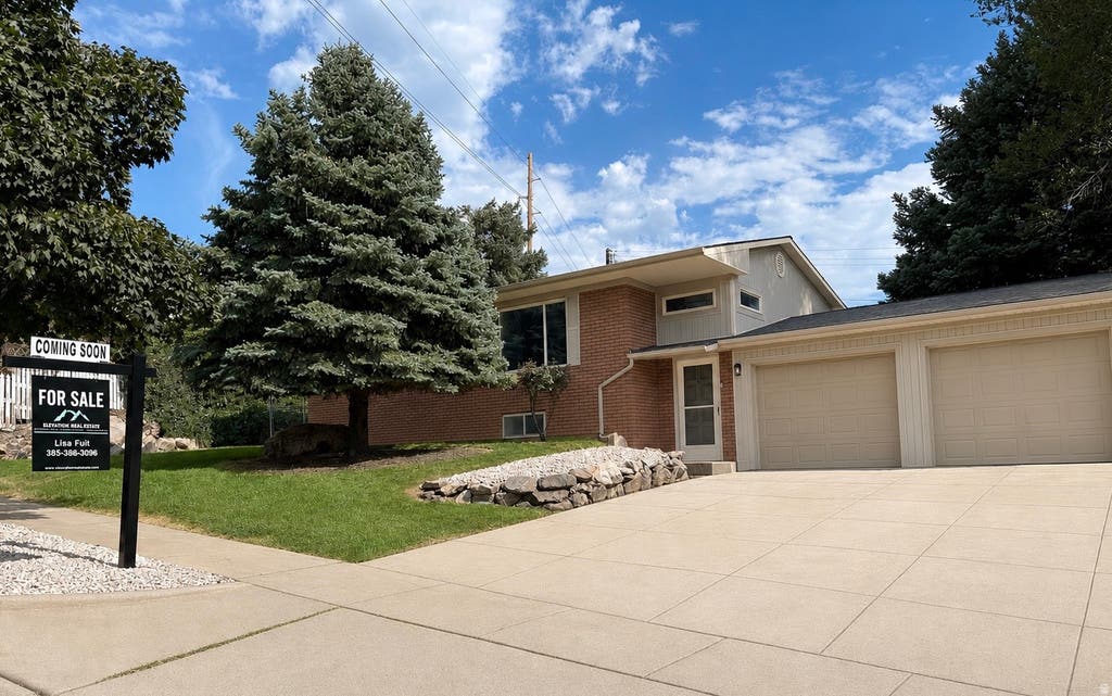 Photo of 1477 HARROP ST, Ogden, UT 84404 (MLS # 2171431)