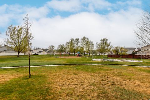 Tiny photo for 137 N 700 W, Spanish Fork, UT 84660 (MLS # 2147892)