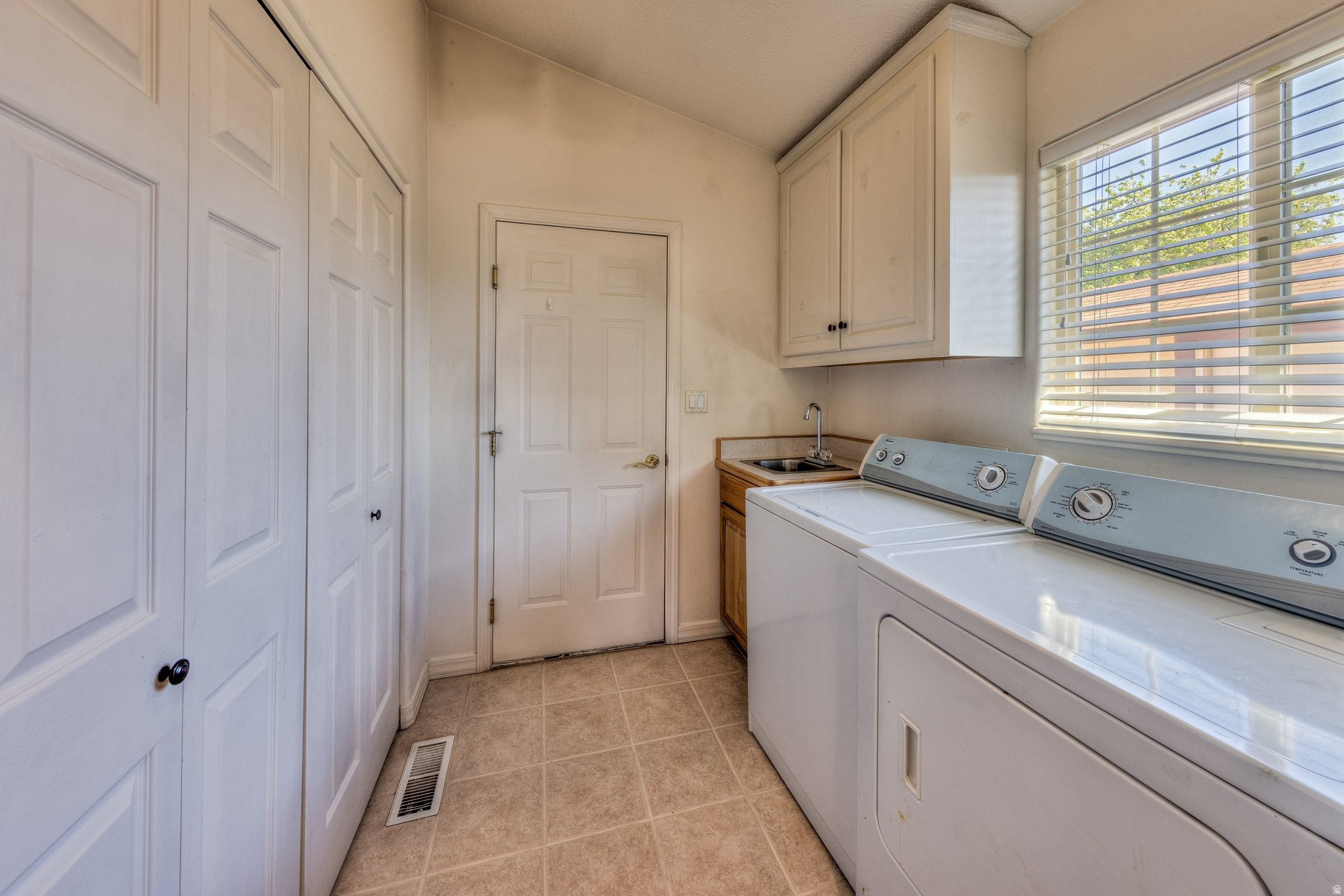 ORCHARD PLACE PHASE 1 - Residential