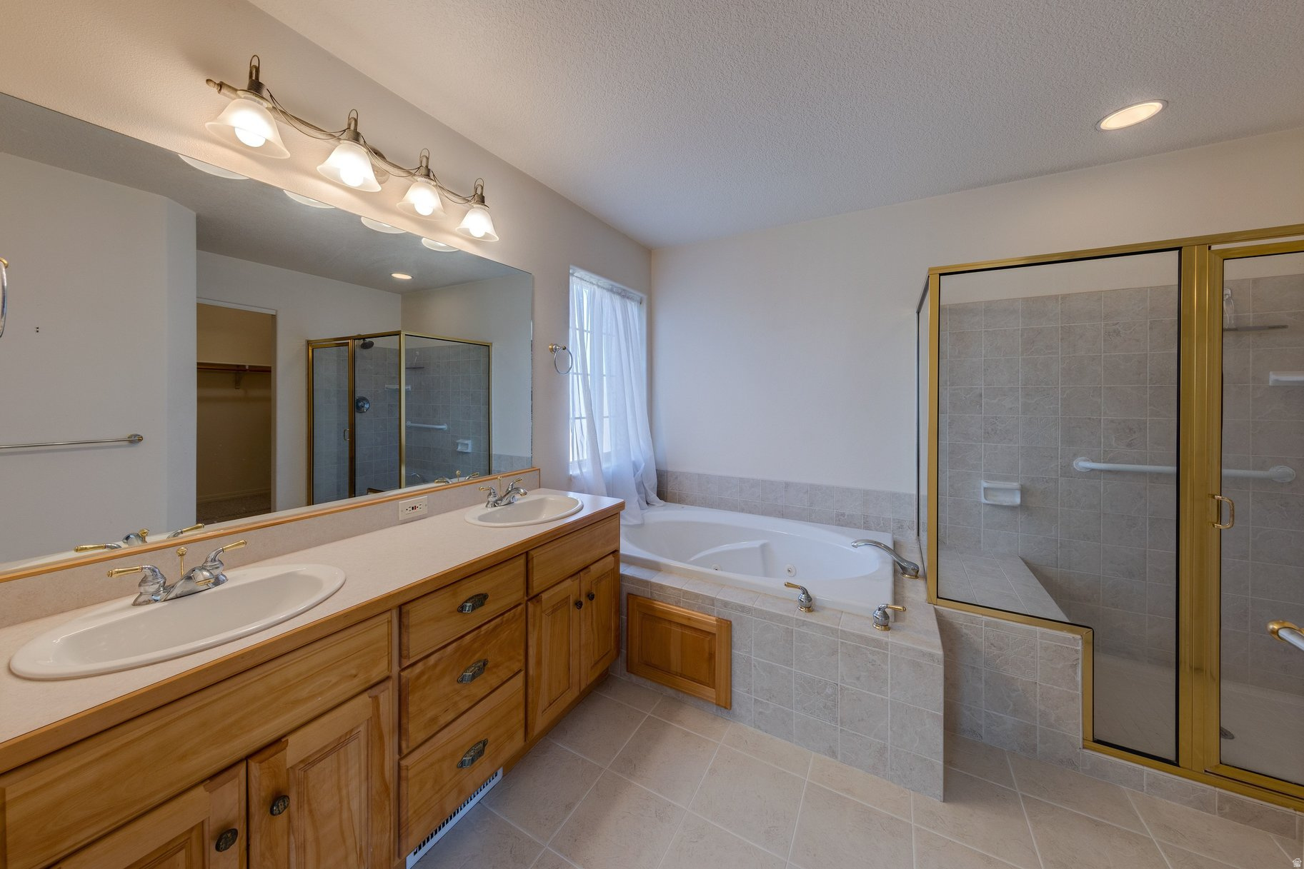 ORCHARD PLACE PHASE 1 - Residential