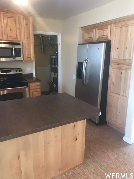 PARK RIDGE ESTATES P - Residential Income