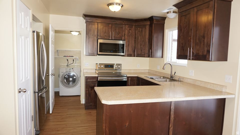 PARK RIDGE ESTATES P - Residential Income