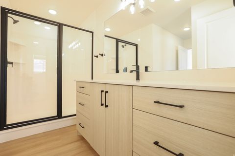 Tiny photo for 595 N 300 W, Smithfield, UT 84335 (MLS # 2127601)