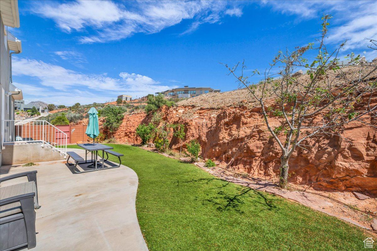 HOMESPUN VILLAGE - Residential