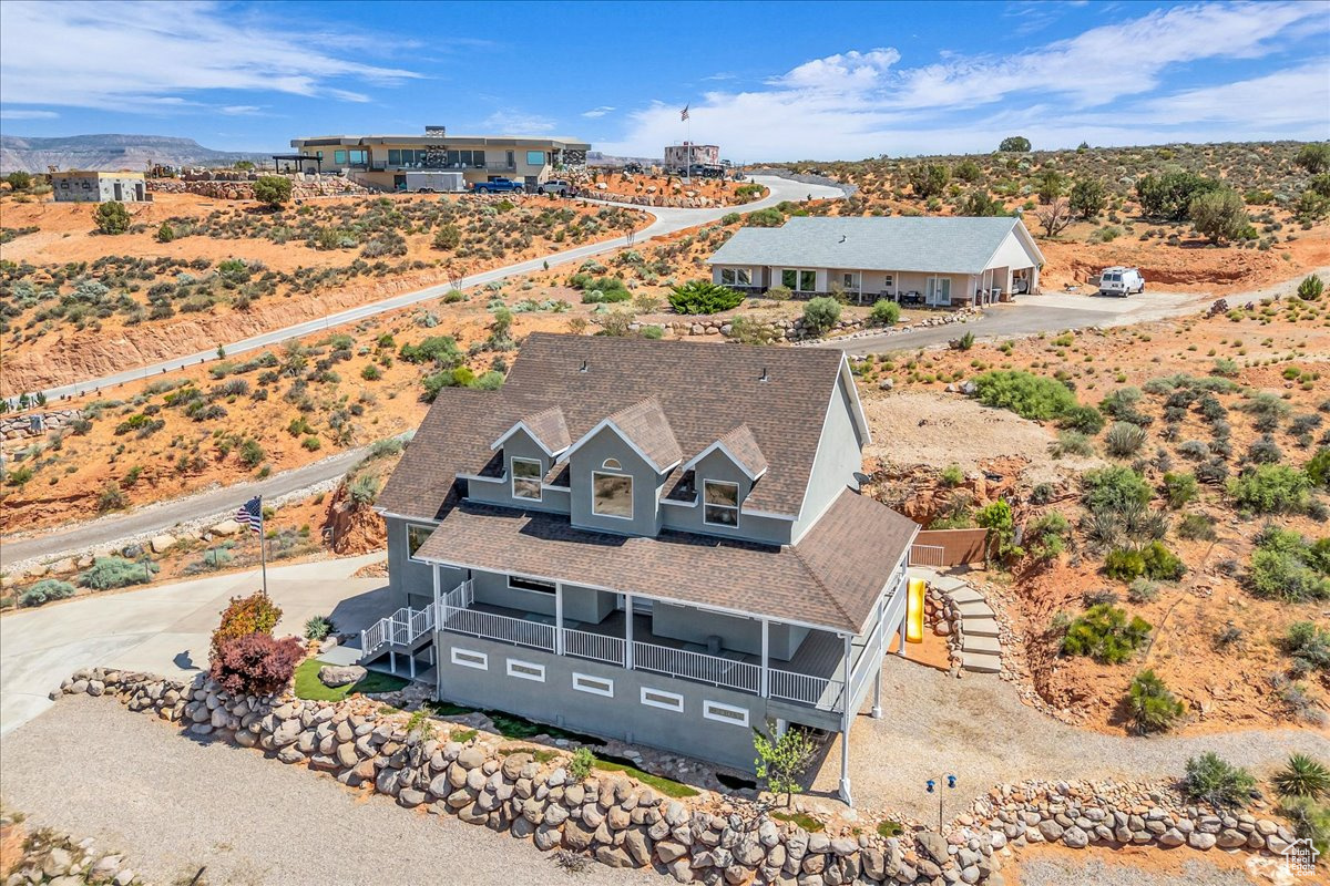 HOMESPUN VILLAGE - Residential