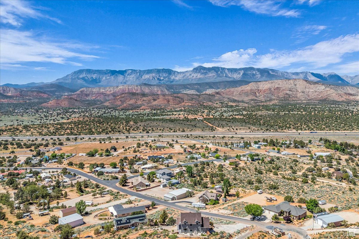 HOMESPUN VILLAGE - Residential