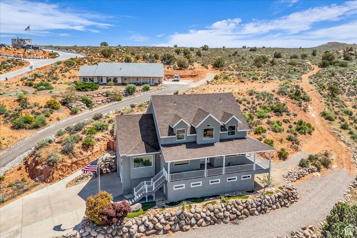 HOMESPUN VILLAGE - Residential