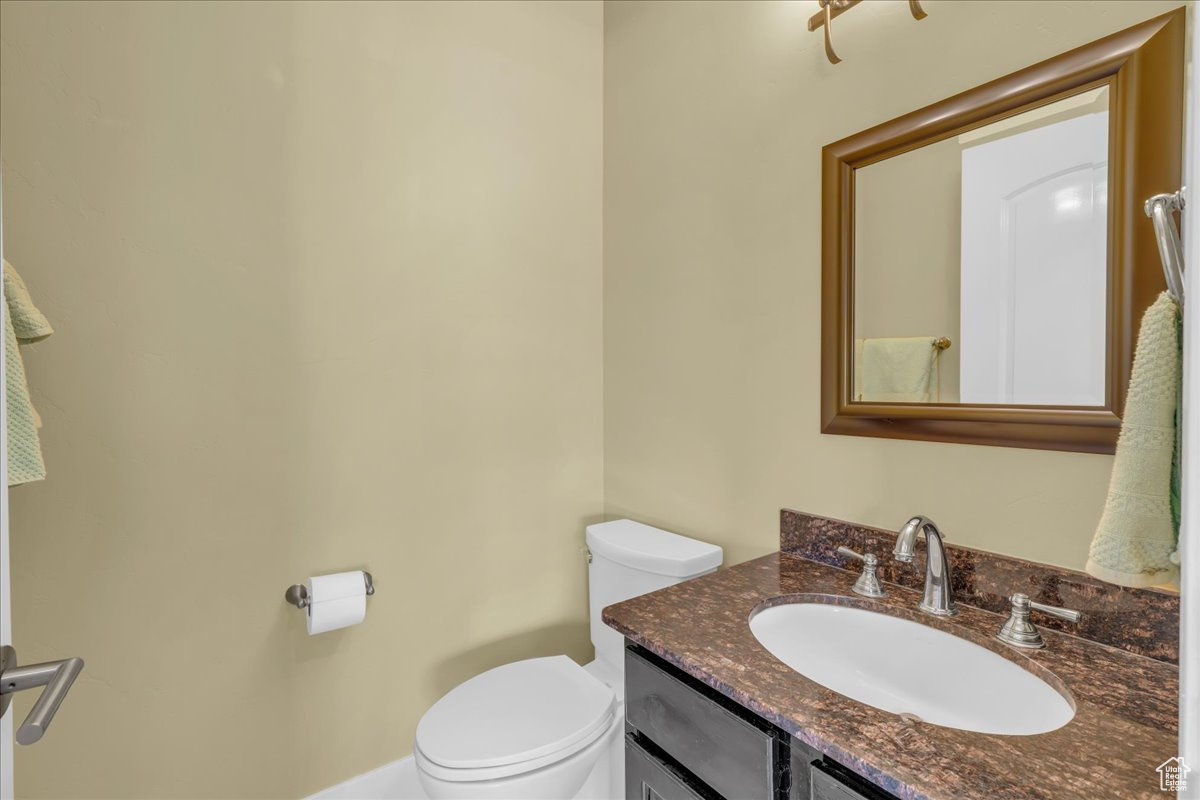 HOMESPUN VILLAGE - Residential