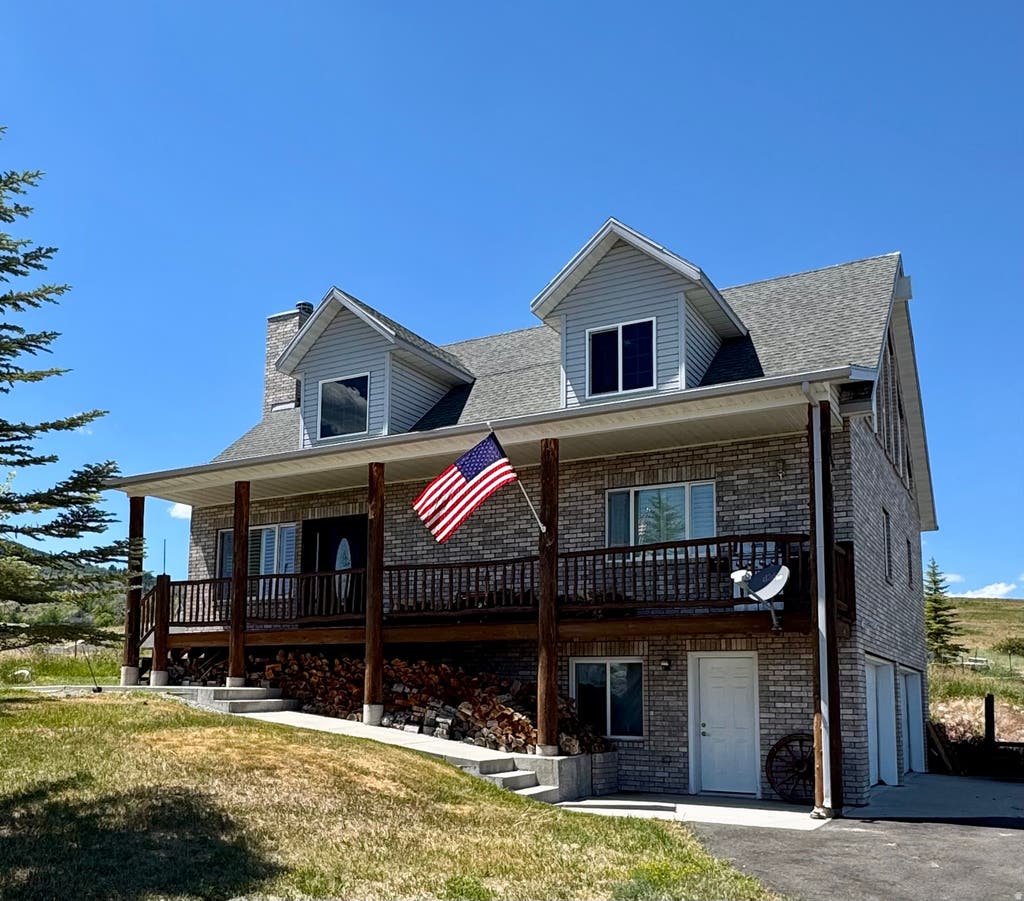 Photo of 520 LOVELAND LN, Fish Haven, ID 83287 (MLS # 2167227)