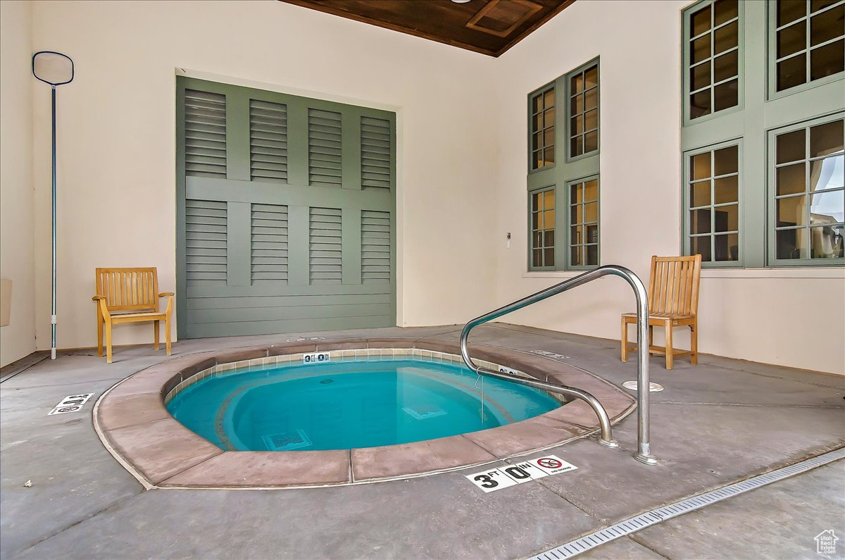 DAYBREAK GARDEN PARK - Residential