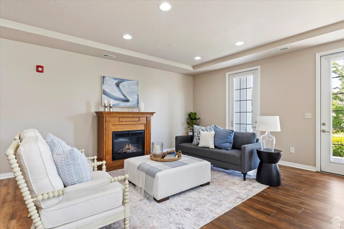 DAYBREAK GARDEN PARK - Residential