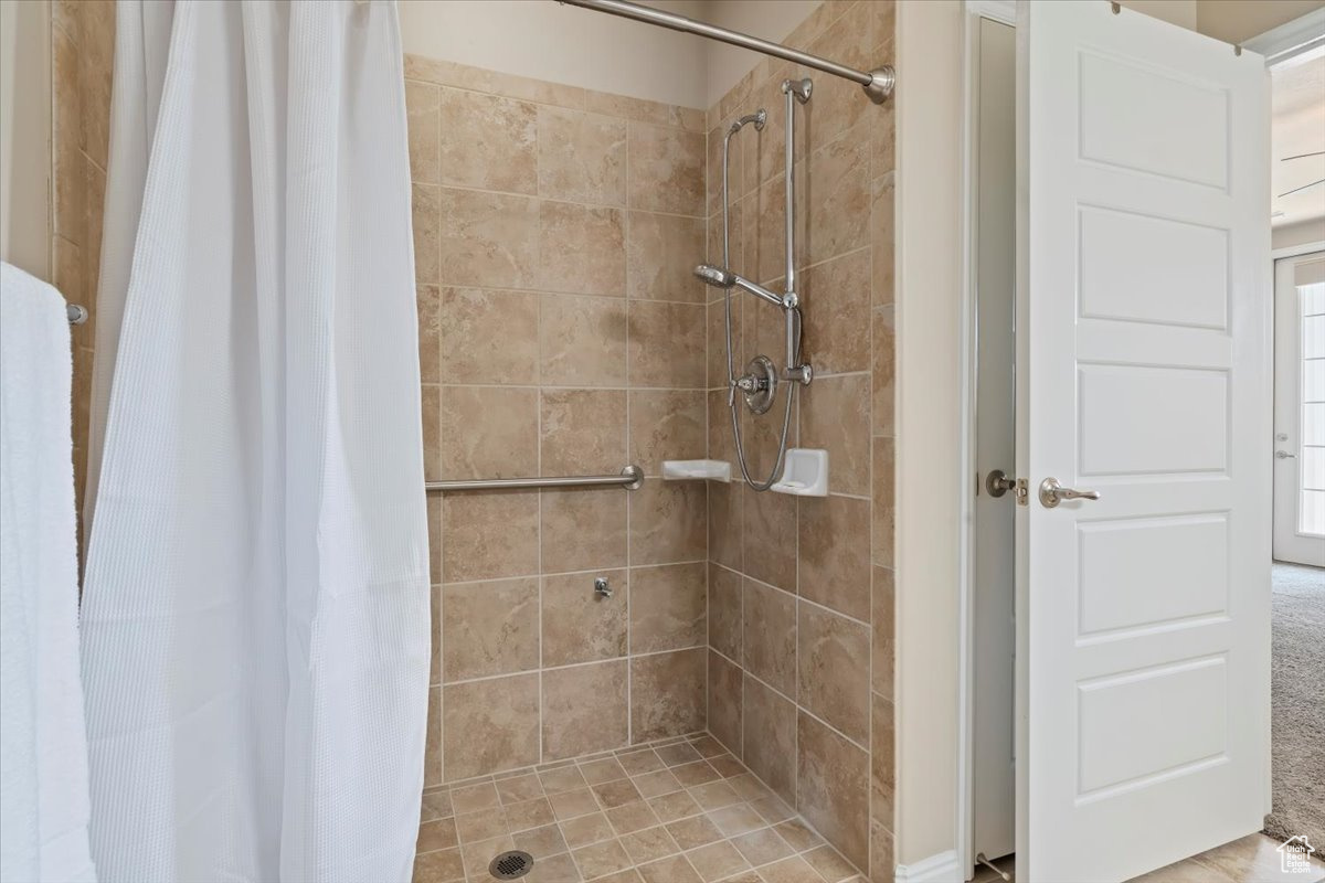 DAYBREAK GARDEN PARK - Residential