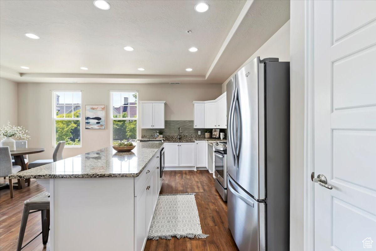 DAYBREAK GARDEN PARK - Residential