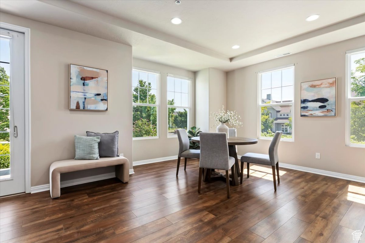 DAYBREAK GARDEN PARK - Residential