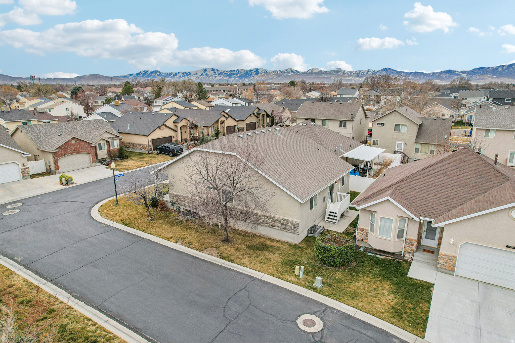 DOVE MEADOWS - Residential