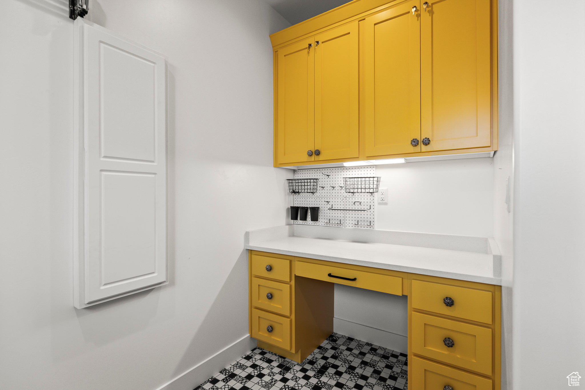 NORTH MEADOW - Residential