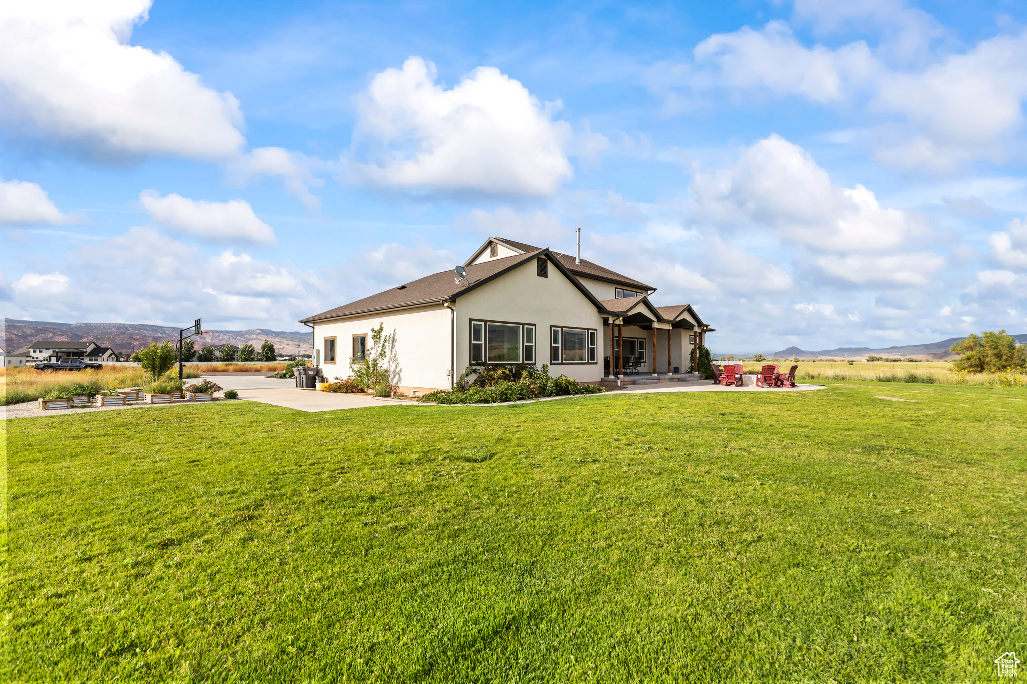 NORTH MEADOW - Residential