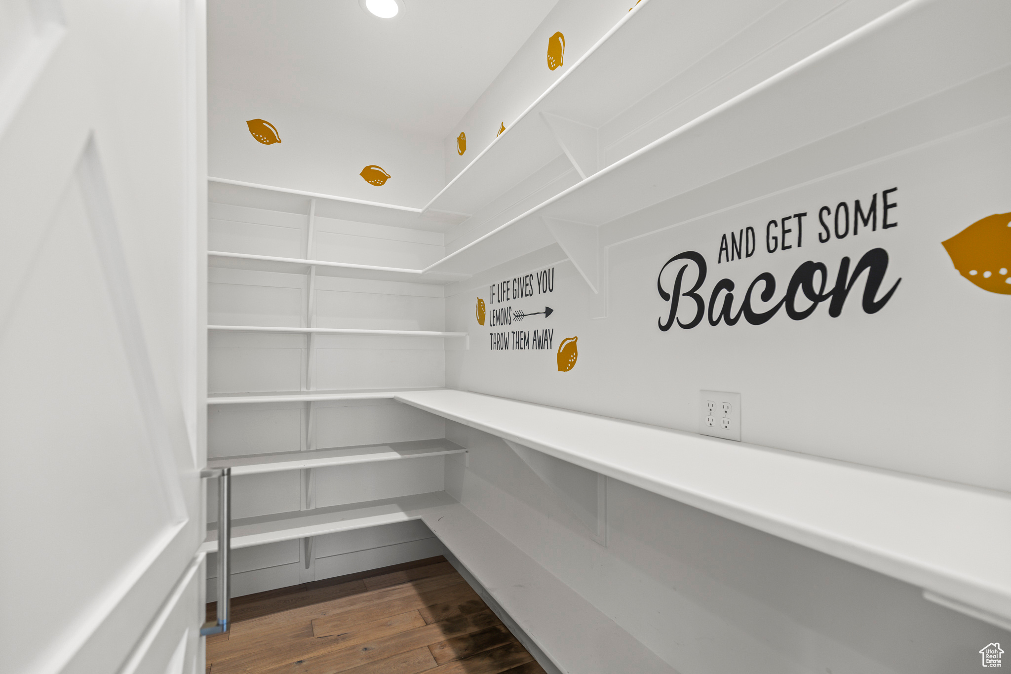 NORTH MEADOW - Residential