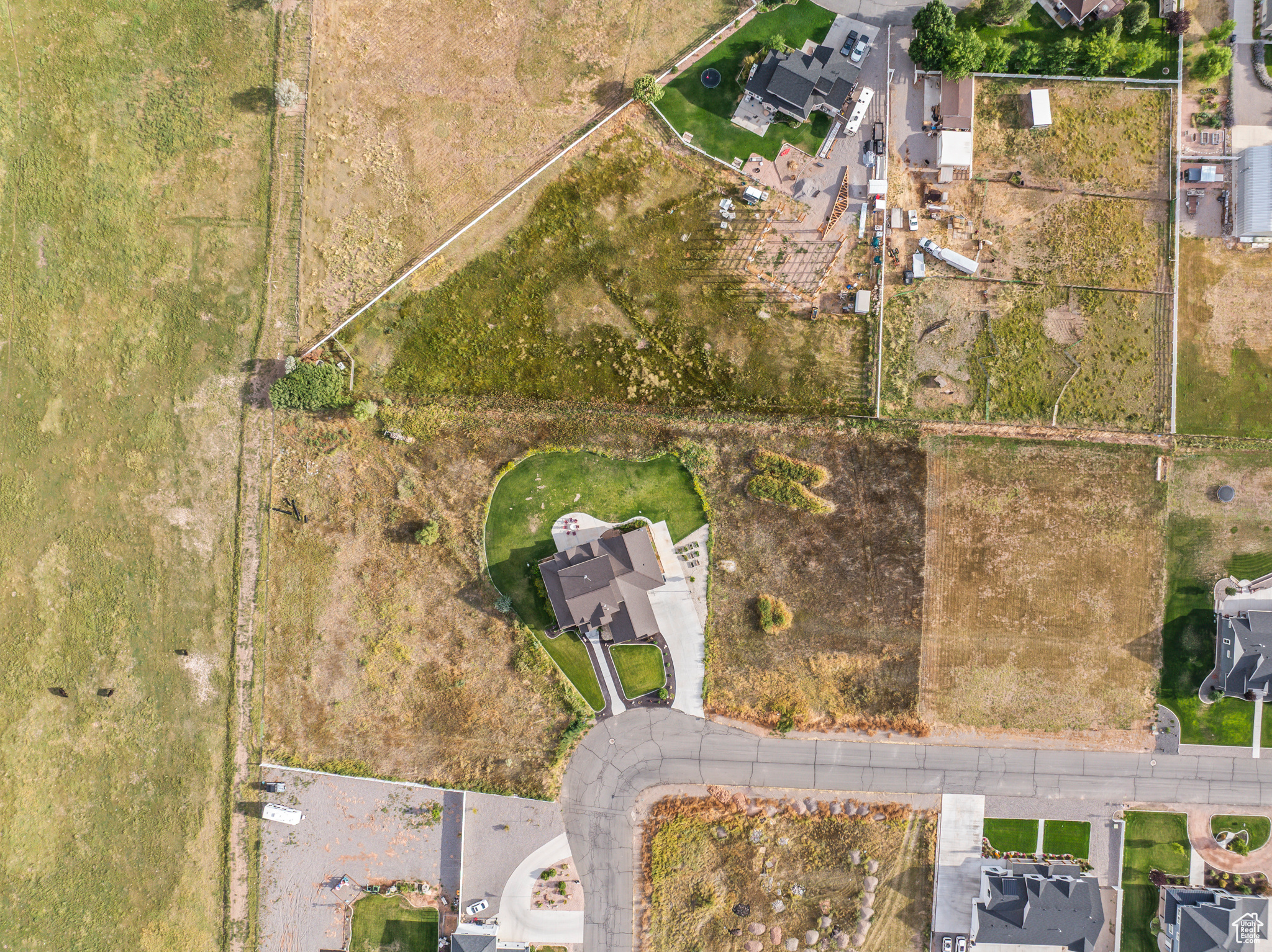 NORTH MEADOW - Residential