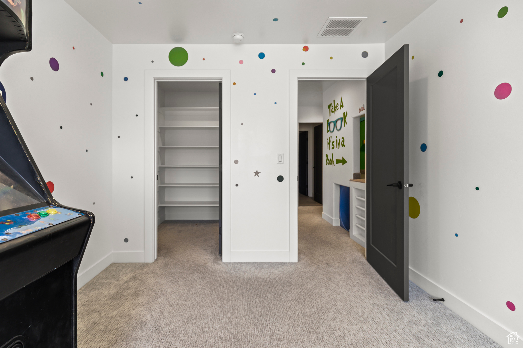 NORTH MEADOW - Residential