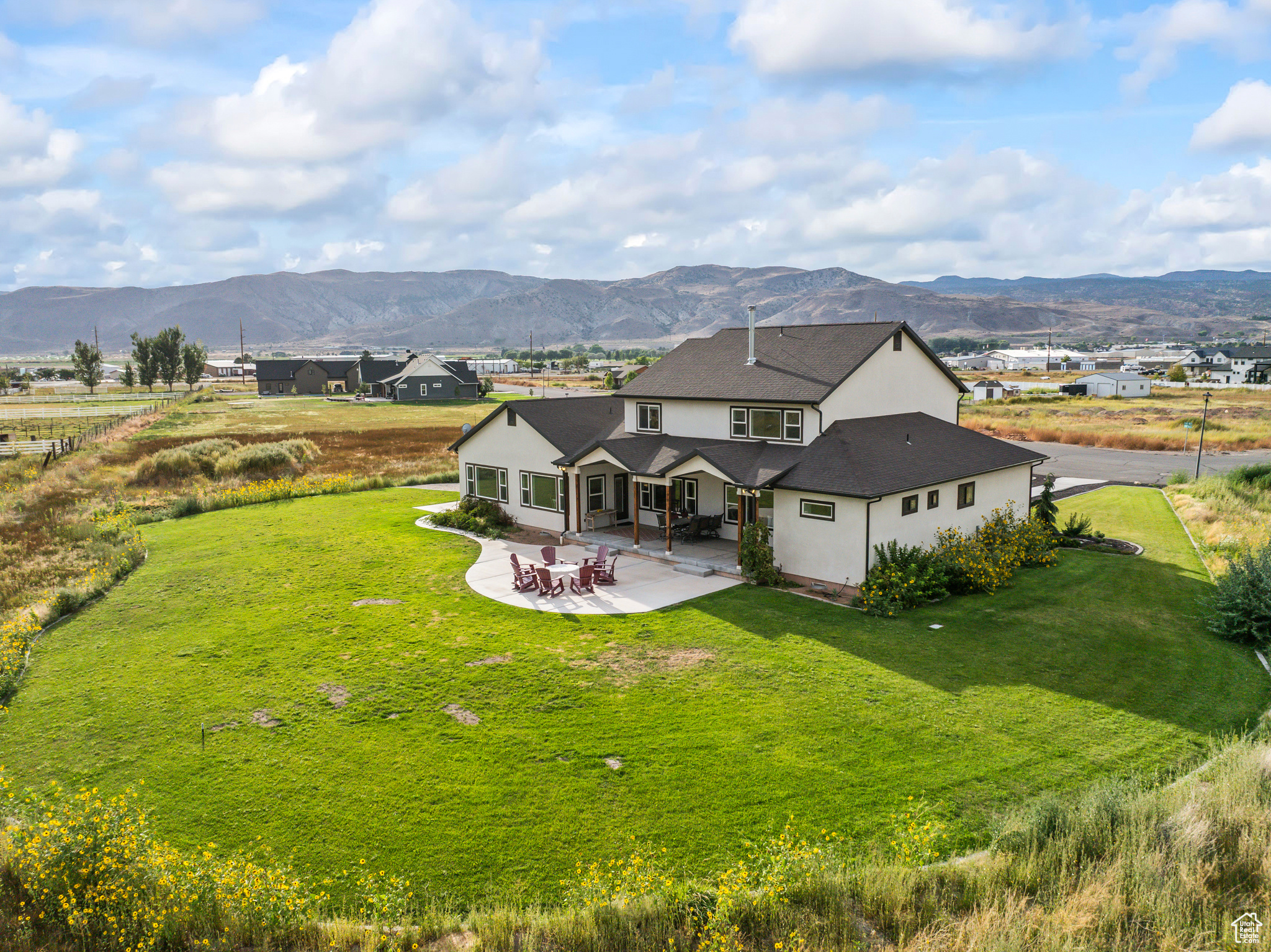 NORTH MEADOW - Residential