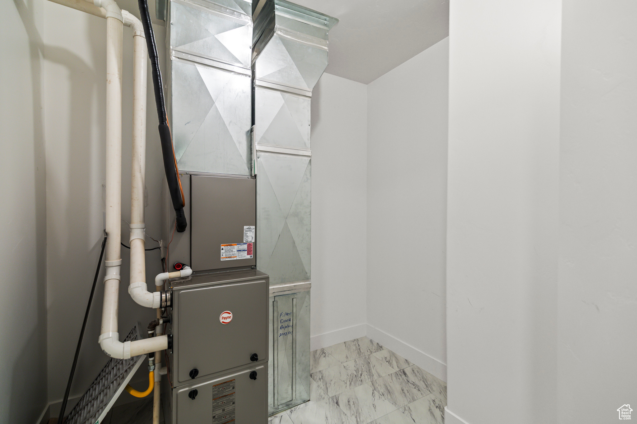 NORTH MEADOW - Residential