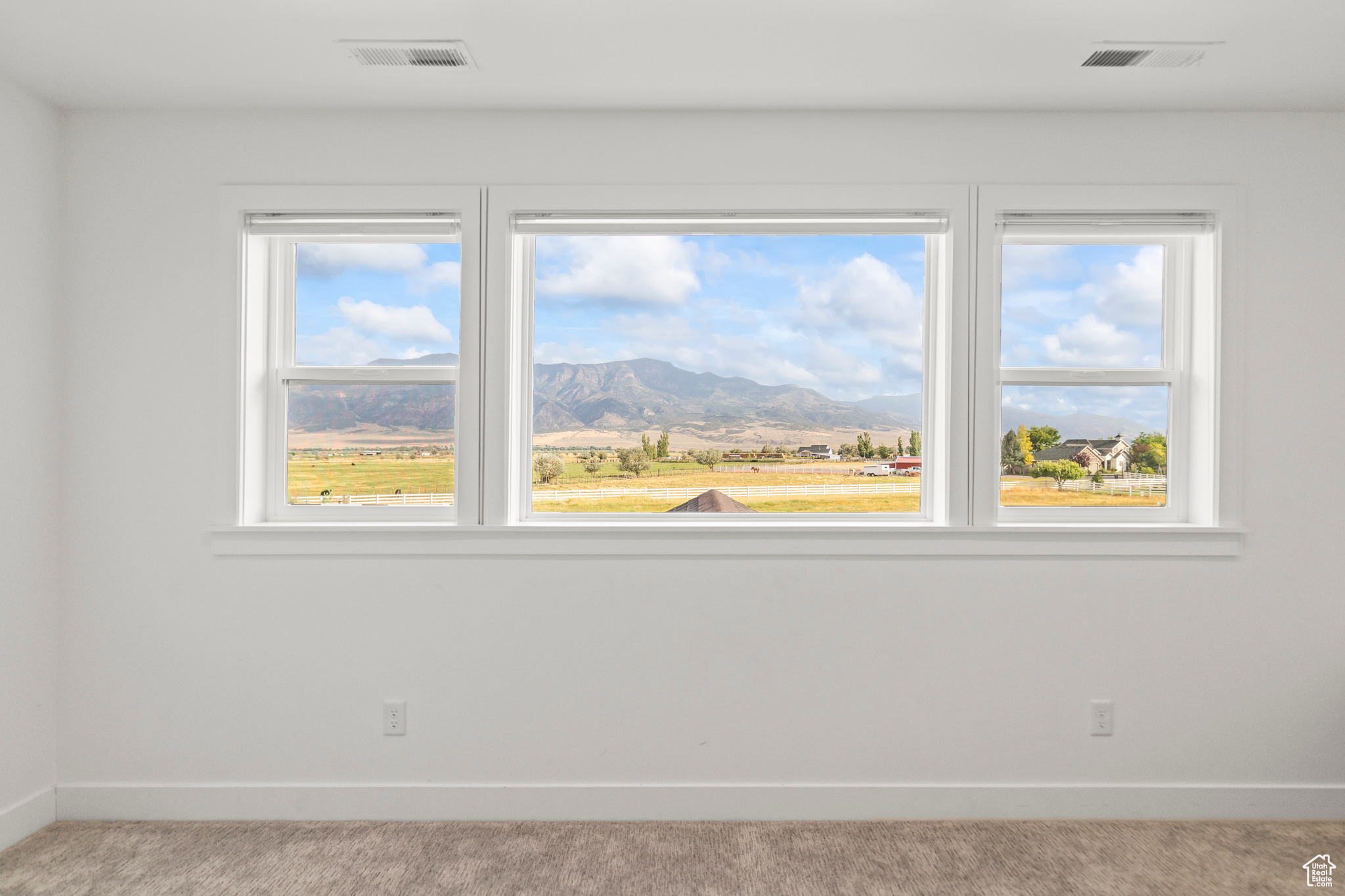 NORTH MEADOW - Residential