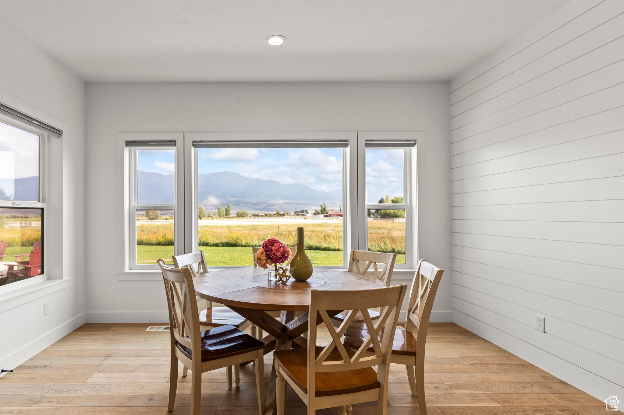 NORTH MEADOW - Residential