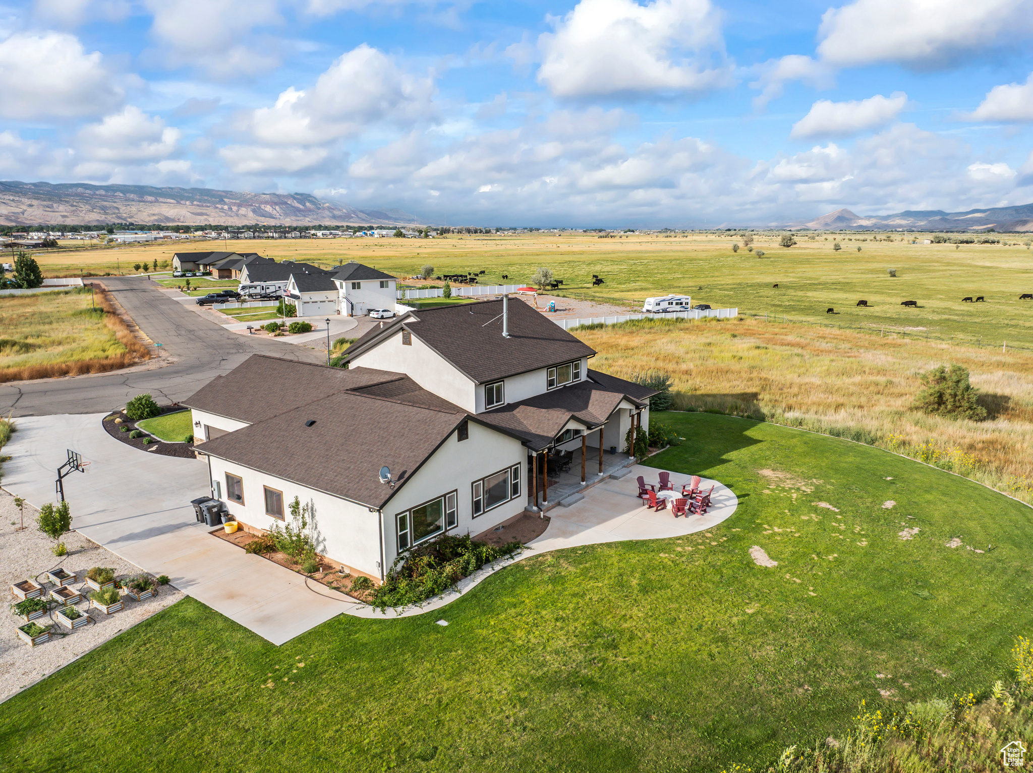 NORTH MEADOW - Residential