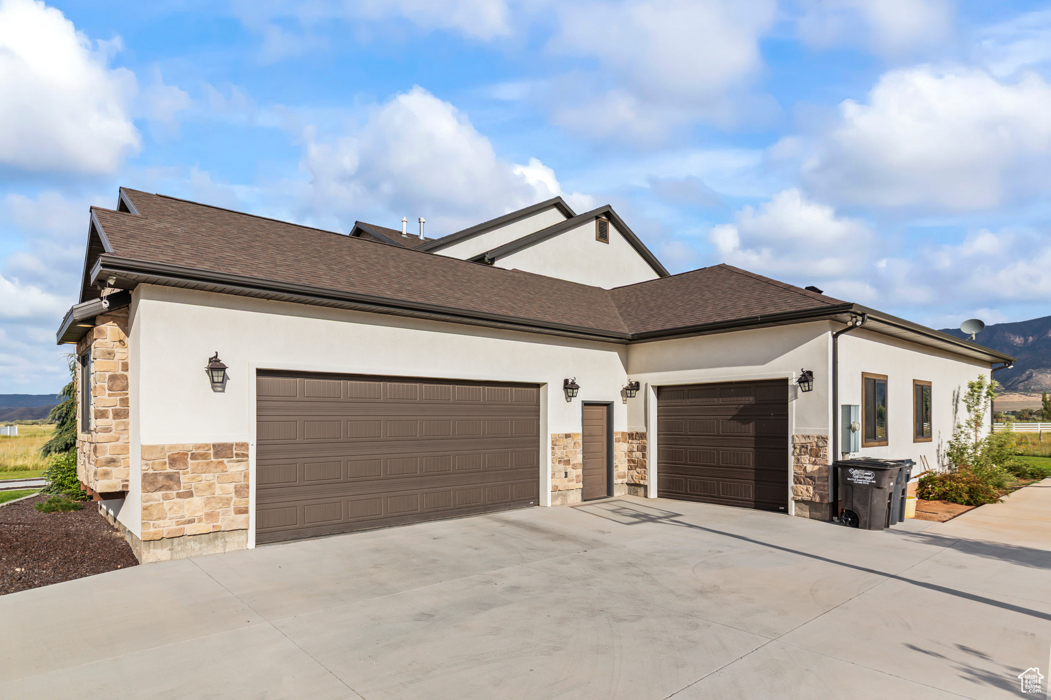 NORTH MEADOW - Residential