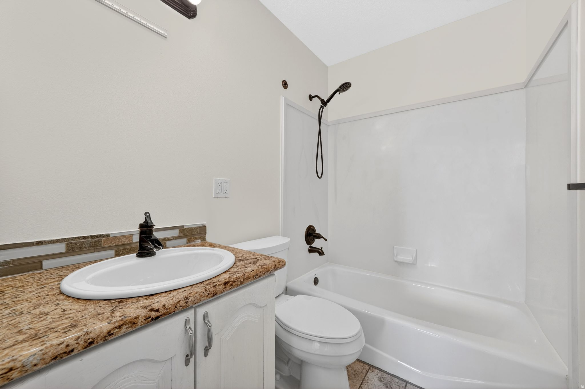 HILL CREST ACRES EAS - Residential