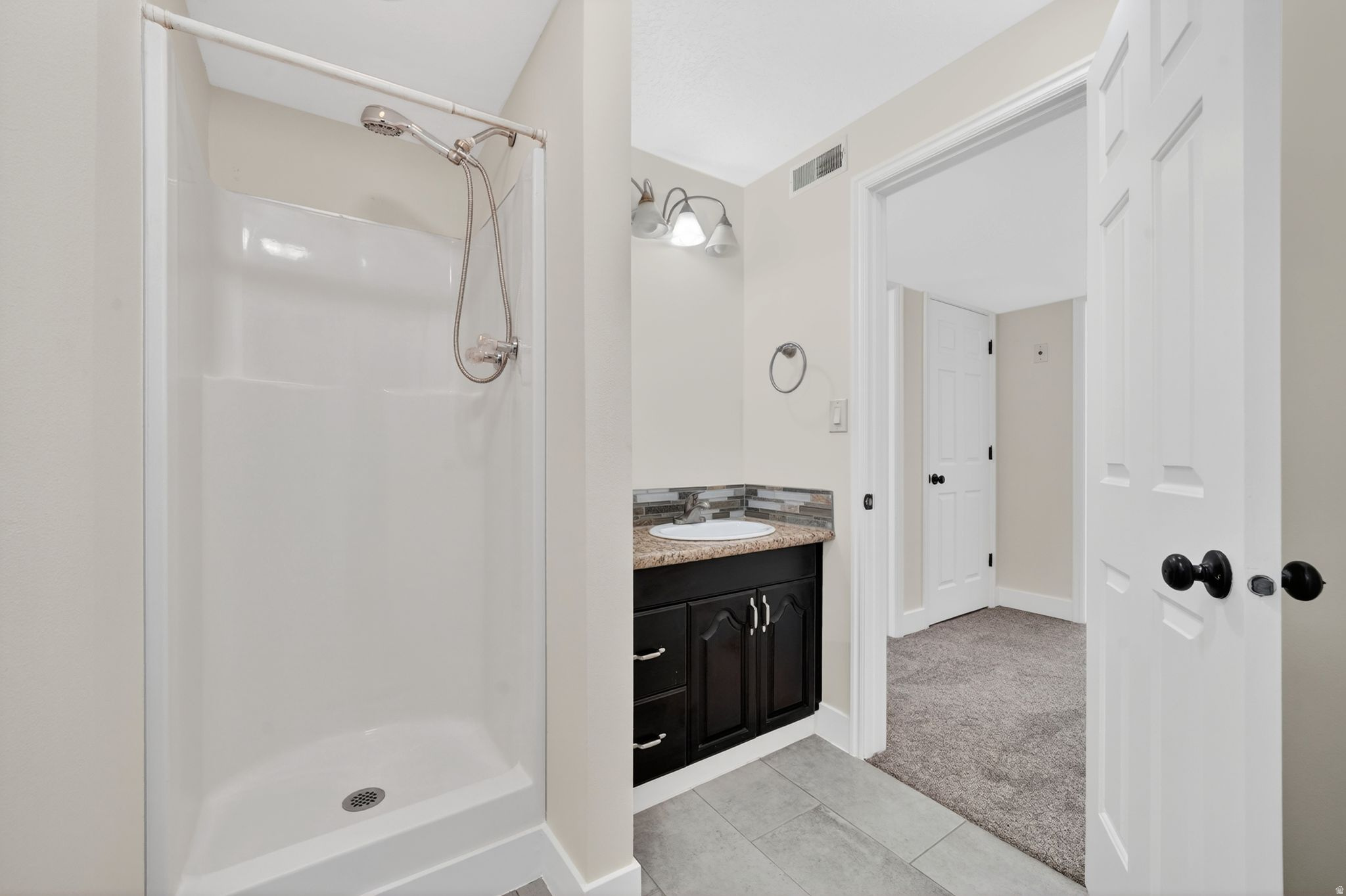 HILL CREST ACRES EAS - Residential