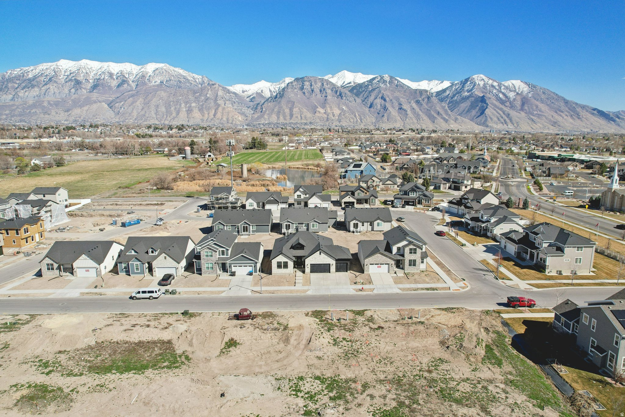 BROADVIEW SHORES - Residential