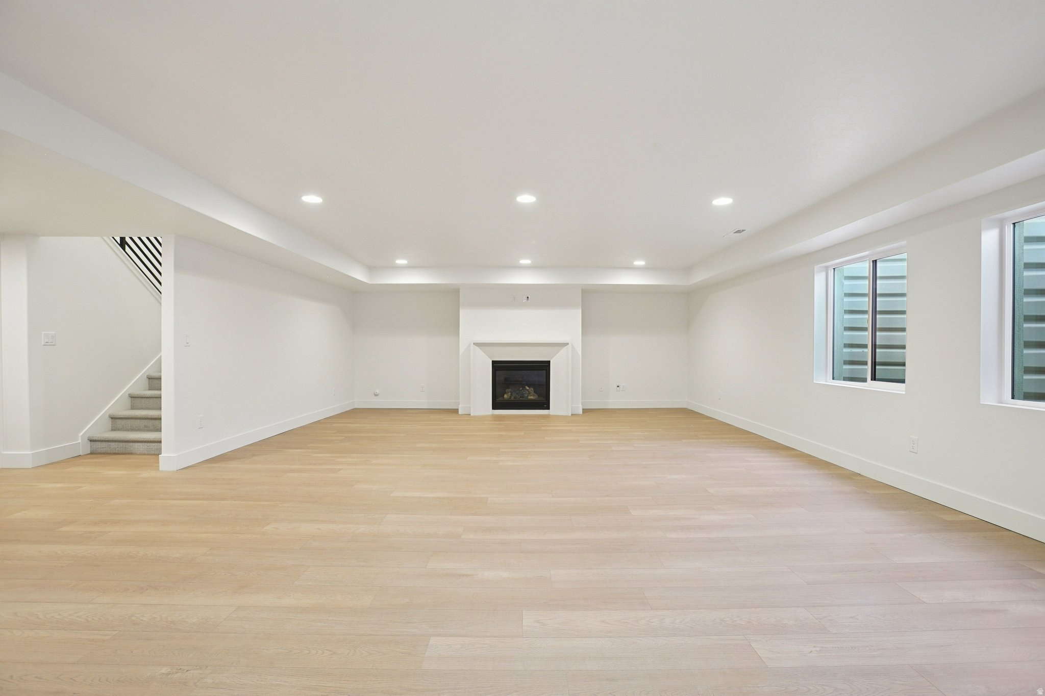 BROADVIEW SHORES - Residential