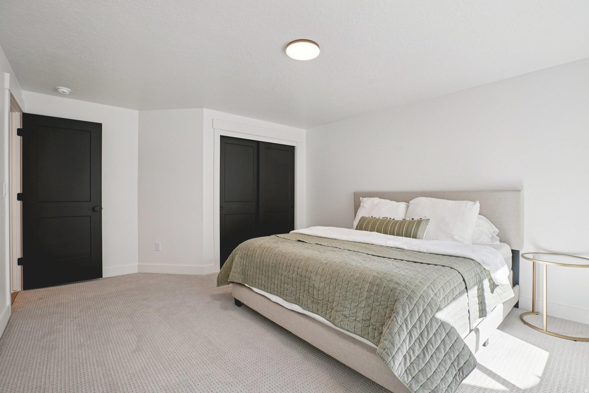 BROADVIEW SHORES - Residential