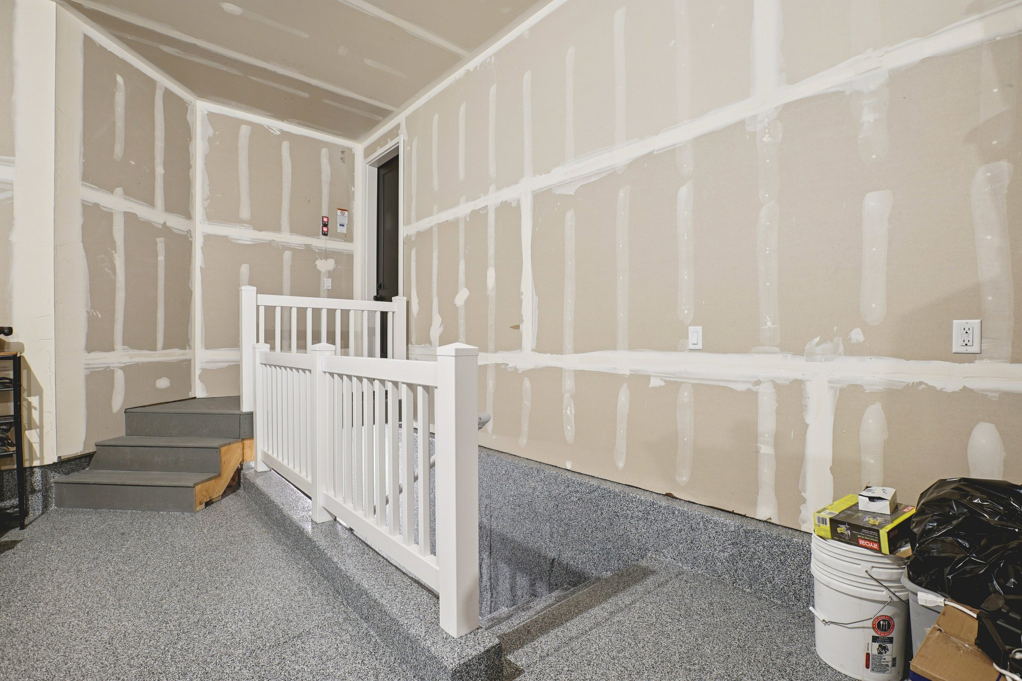 BROADVIEW SHORES - Residential