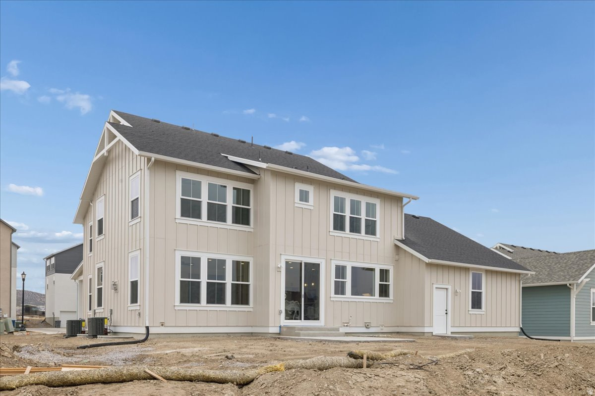 BEACON POINTE - Residential