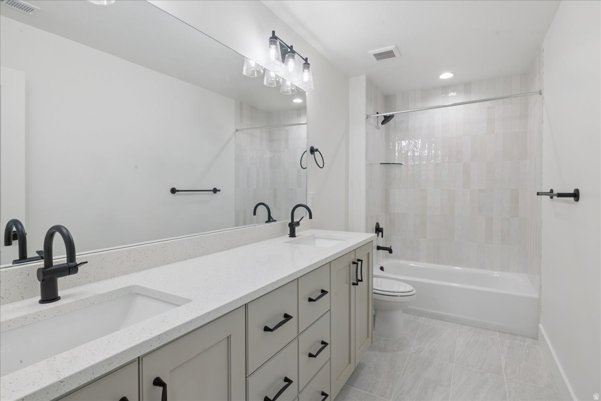 BEACON POINTE - Residential