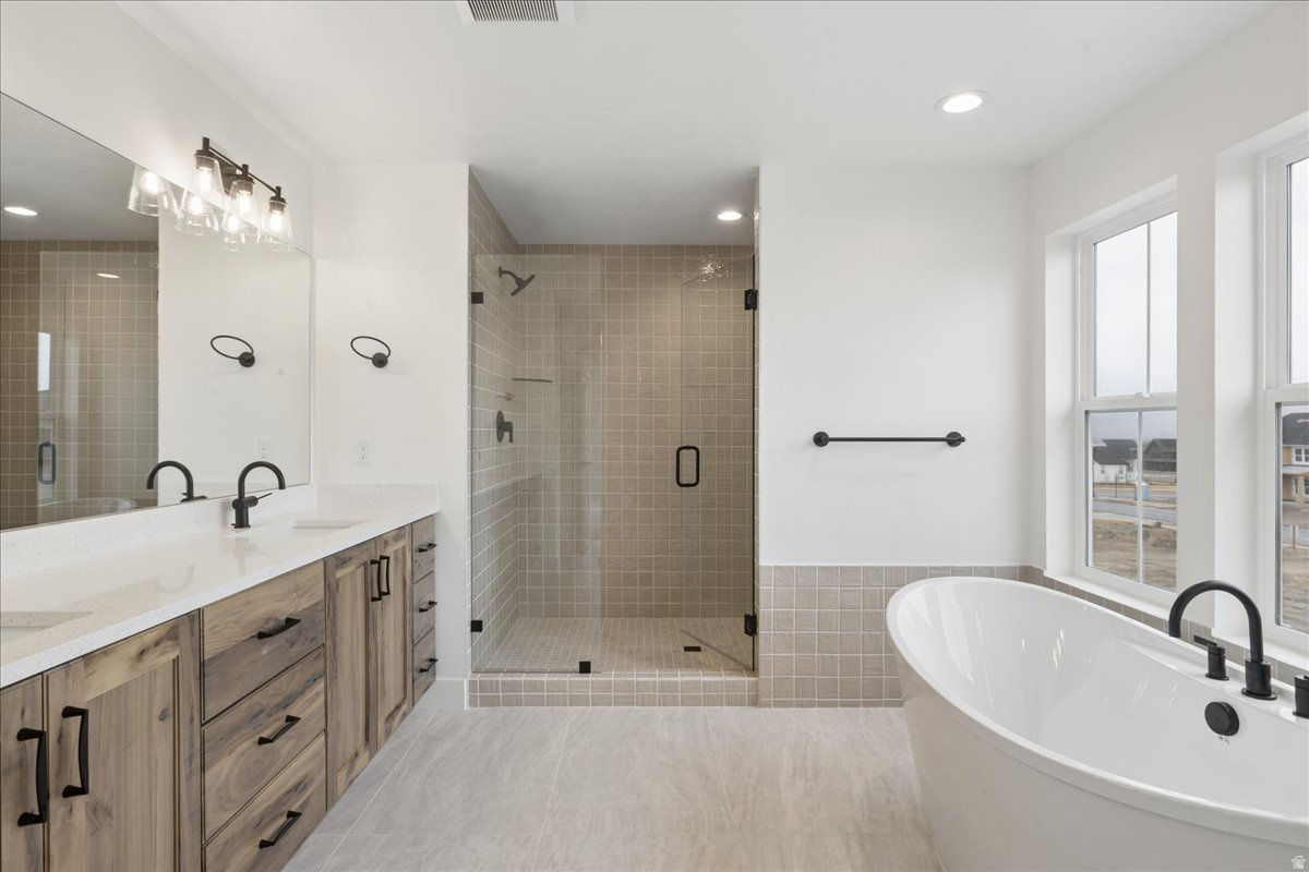 BEACON POINTE - Residential