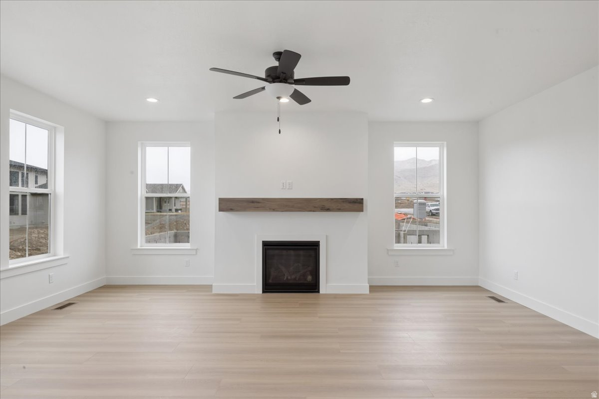 BEACON POINTE - Residential